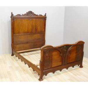 Carved Walnut Bed With Mascarons And Acantus Leaves 140*190 Late 19th Century