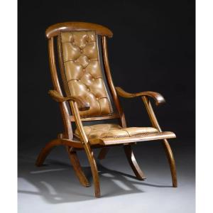 Old Folding Rest Seat In Walnut And Padded Leather (england Early Twentieth)