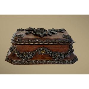 Tahan In Paris / Stained Wooden Box With Brass Flowers Decor