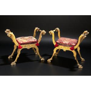 Pair Of 19th Century Italian Curule Stools In Carved And Gilded Wood With Cushions