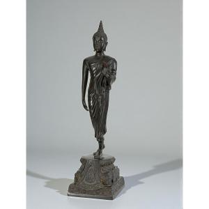 19th/20th Century Bronze Statue Depicting A Walking Buddha