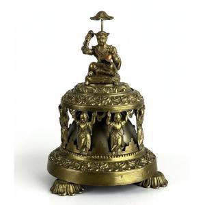 Gilded Bronze Table Ringer With Chinese Decor Late 19th Century