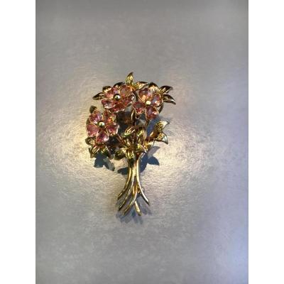 Brooch "bouquet" In Gold And Amethysts.