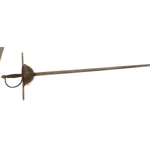 Taza Sword With Engraved Bowl And Large Quillon - 18th Century