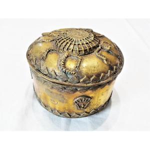 Powder Box And Gold Nuggets - Akan - Ghana