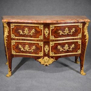 Regency Commode, Known As The Cressent Commode, Circa 1720, Early 18th Century 