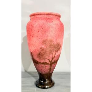 Vase Signed Daum Nancy, H: 18.5 Cm