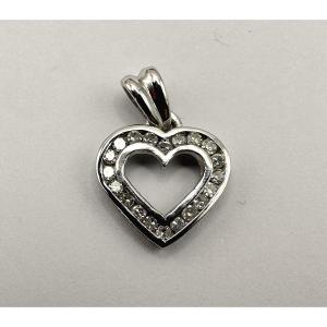 Heart Pendant In White Gold Diamond