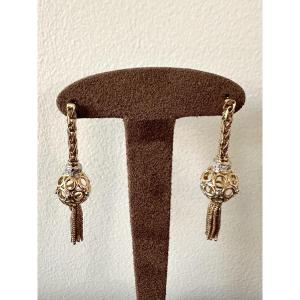 Yellow Gold Dangling Earrings And Diamonds