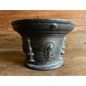 17th Century Bronze Mortar Decorated With Figures And/or Masks - Rouen Normandy