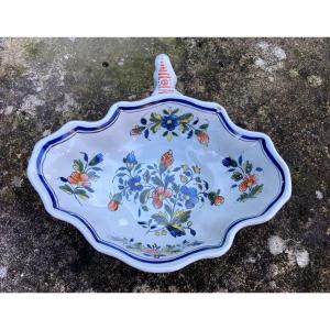 Quimper Earthenware Sauce Boat La Hubaudière Rouen Style Late 19th / Early 20th Century