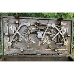 Wrought Iron Chest From Nuremberg, Germany 17th Century