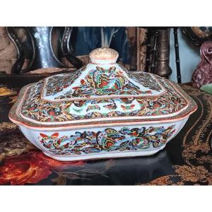 Porcelain Covered Dish With Butterfly Flight, Canton, China, Circa 1850