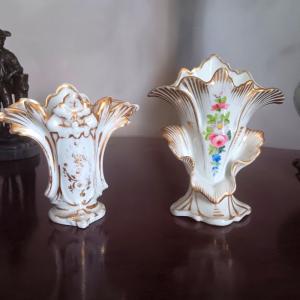 Beautiful Set Of Paris Porcelain Bridal Vases With Rose Decoration 