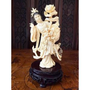 Ivory Guanyin - Ivory Sculpture Goddess Of Spring - China, Early 20th Century