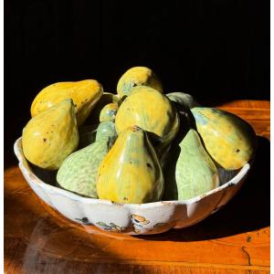 Earthenware Bowl With Large, Nevers 18th Century — Trompe-l'œil With Fourteen Pears