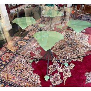 Round Table