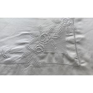 Yarn Tablecloth And Napkins