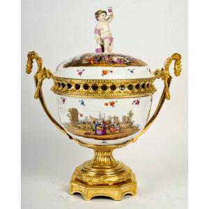 Important Berlin Porcelain And Gilt Bronze Incense Burner, 19th Century 