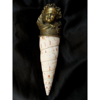 Fragrance Vaporizer With Bronze And Shell