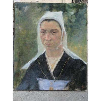 Young Britany Girl With Jewelry