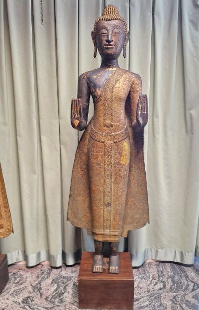 Buddha in bronzo dorato alt 167