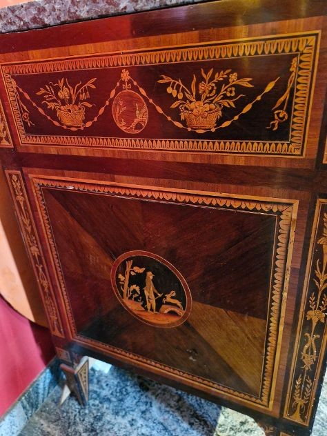 COPPIA DI CASSETTONI NEOCLASSICI CON PIANO IN MARMO-photo-4