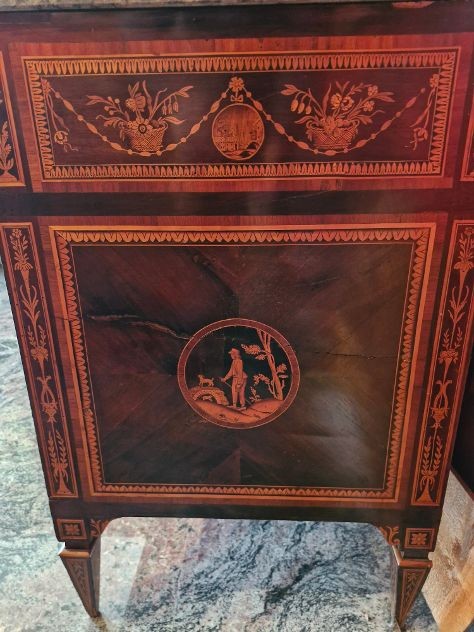 COPPIA DI CASSETTONI NEOCLASSICI CON PIANO IN MARMO-photo-6