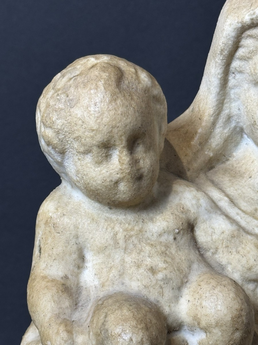 Scultura italiana (emiliana)  in marmo raffigurante Madonna con Bambino  - XVI secolo-photo-4
