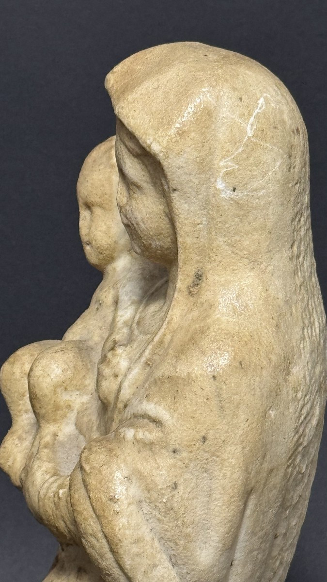 Scultura italiana (emiliana)  in marmo raffigurante Madonna con Bambino  - XVI secolo-photo-2
