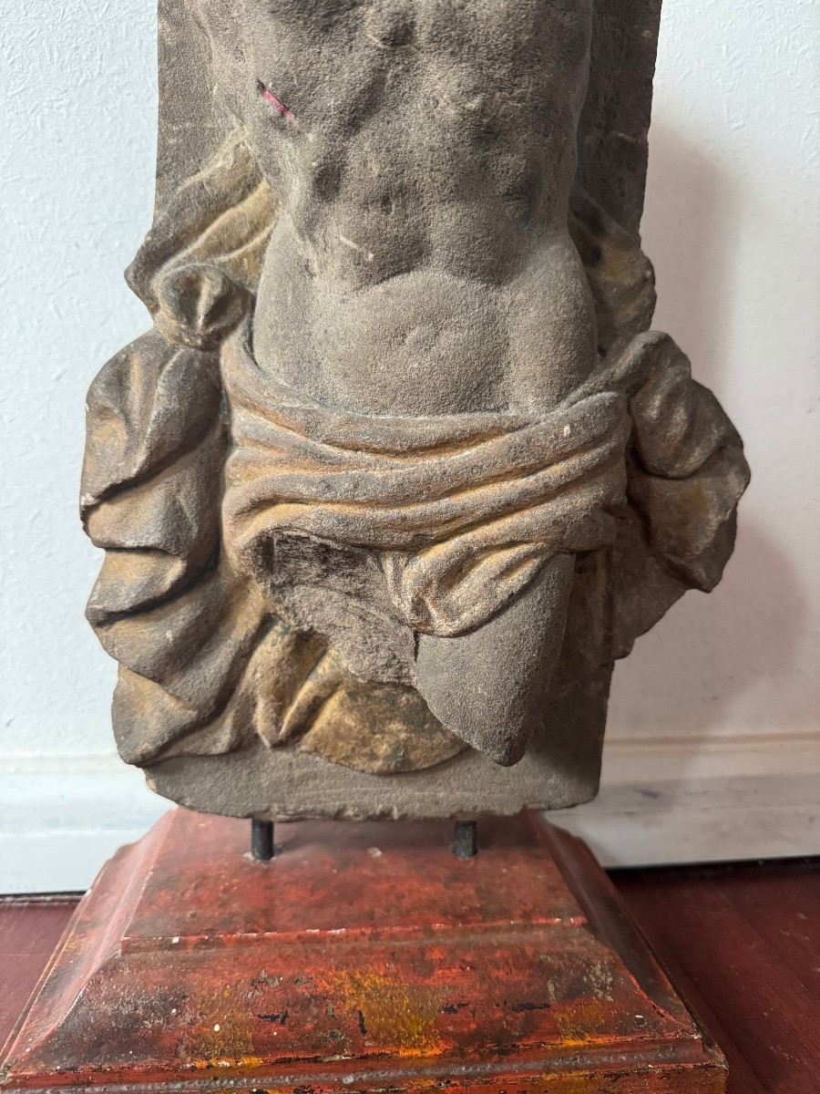 Frammento Cristo in pietra con tracce di policromia - Italia centrale XVII sec. -photo-1