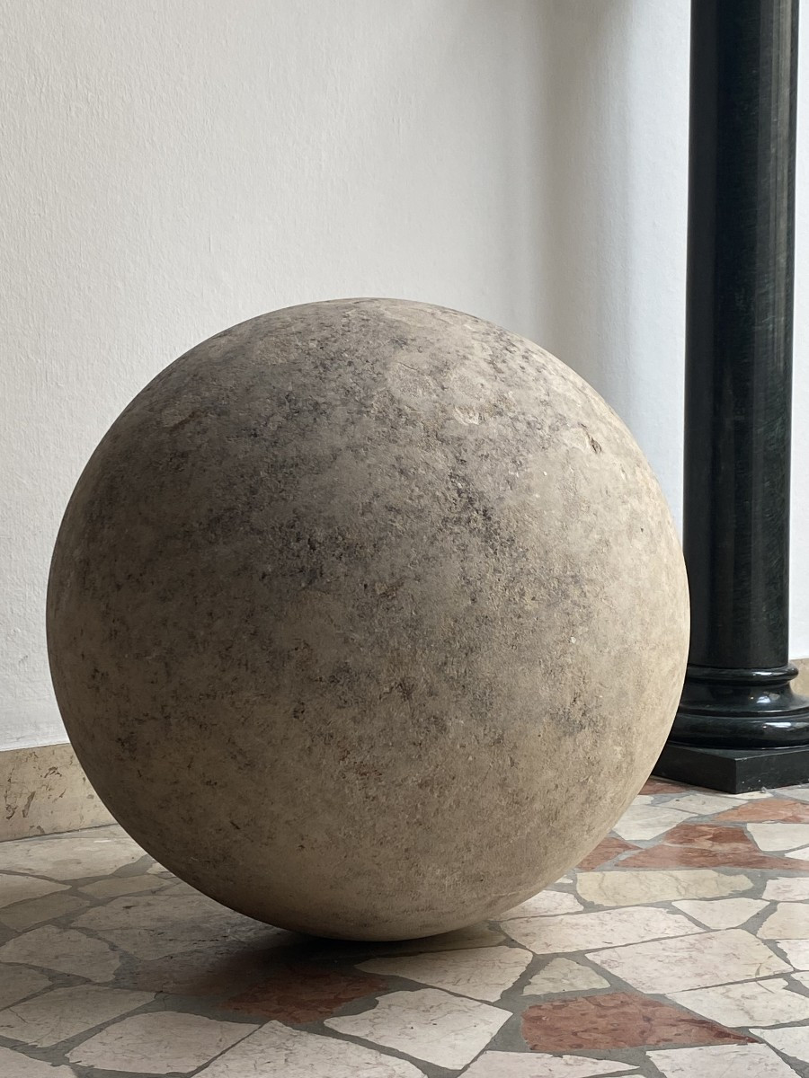 Sfera in pietra di sabbia - Puglia XVII secolo -photo-2