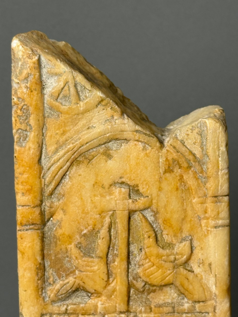 Frammento architettonico in marmo - XV secolo-photo-1