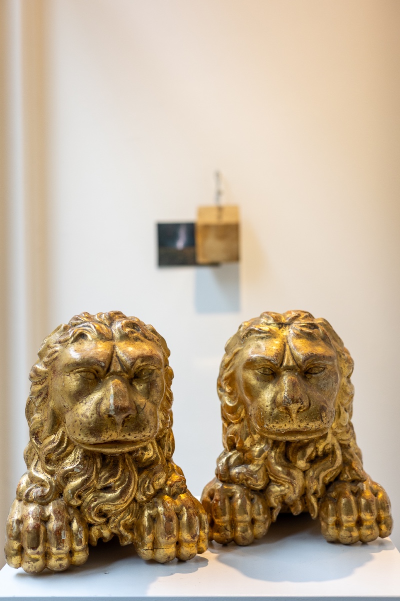 Coppia di leoni in legno dorato - Venezia, XVI secolo