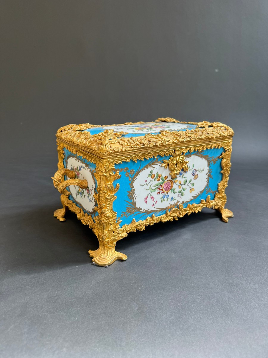 Cofanetto in porcellana e bronzo dorato - Francia XIX secolo-photo-4