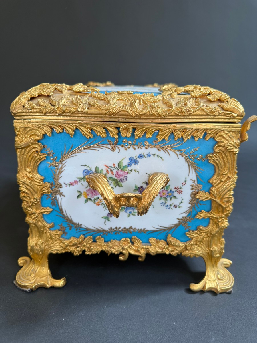 Cofanetto in porcellana e bronzo dorato - Francia XIX secolo-photo-5
