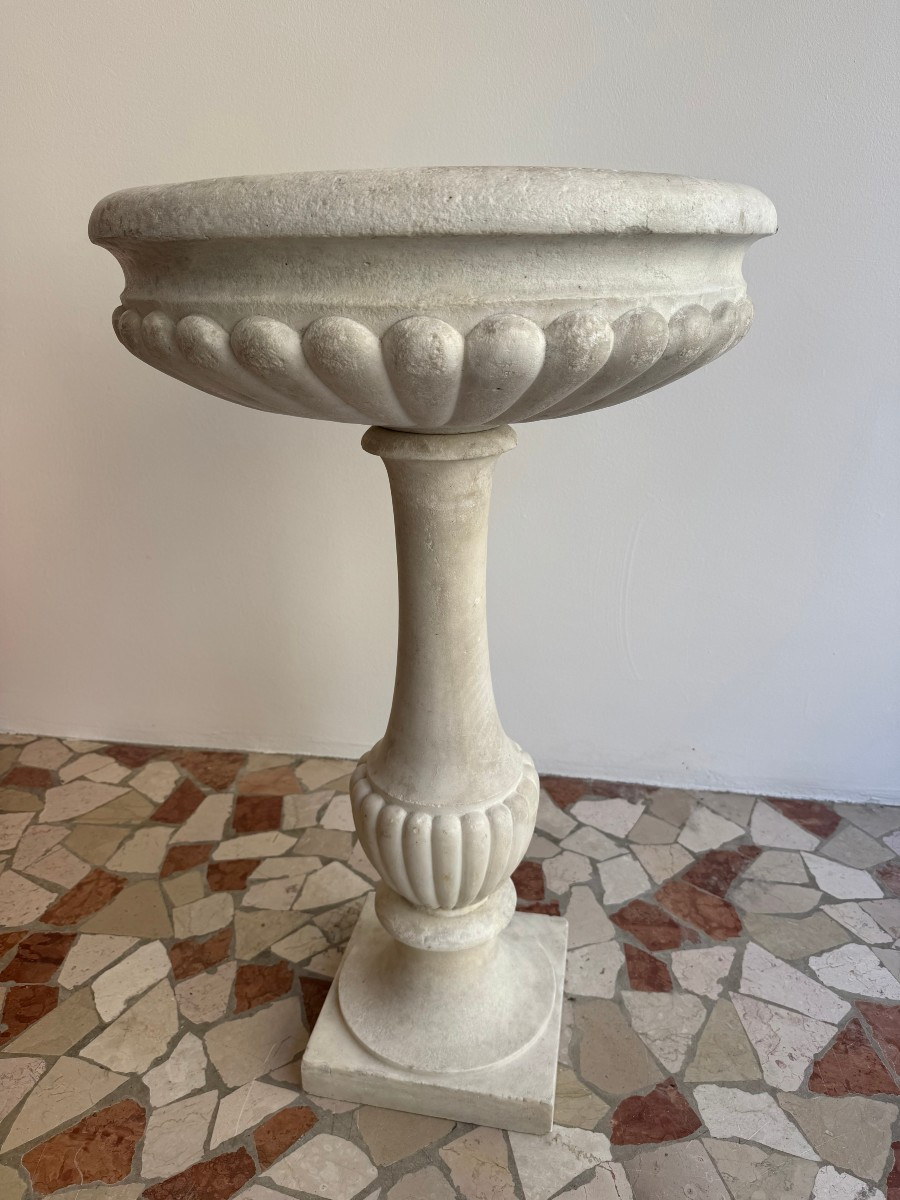 Acquasantiera in marmo statuario di Carrara - XVII secolo, Toscana -photo-2