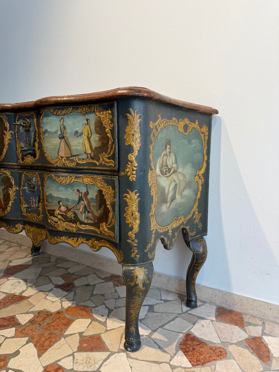 Comò mosso, laccato e dipinto - prima metà XVIII secolo. Sicilia -photo-6