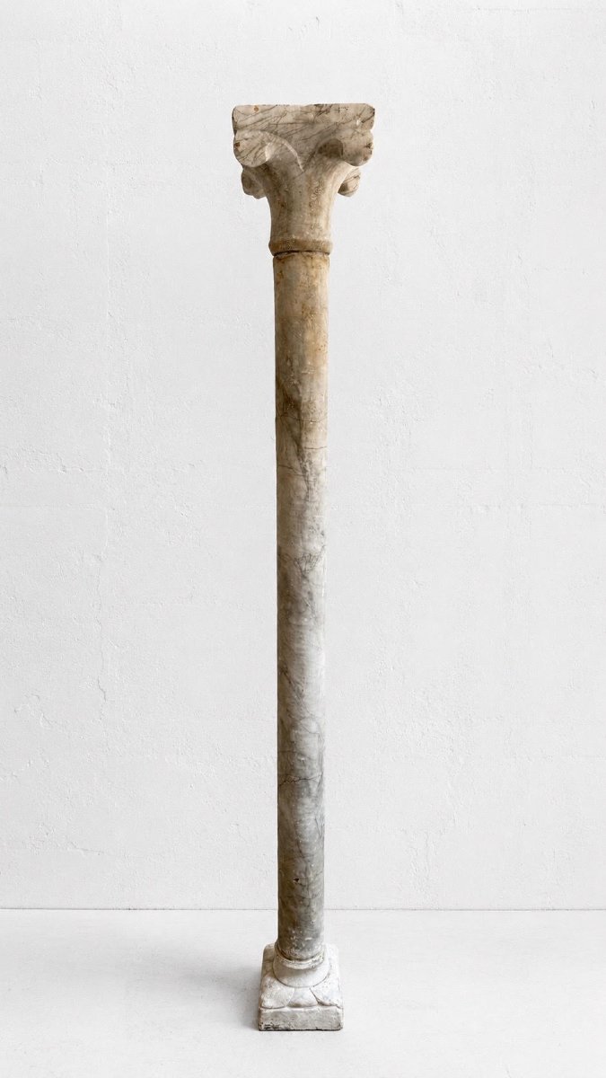 Colonna in marmo - XV secolo. Italia 