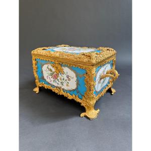 Cofanetto in porcellana e bronzo dorato - Francia XIX secolo