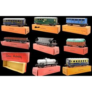 Set Of 12 Hornby Wagons And Coaches Circa 1960
