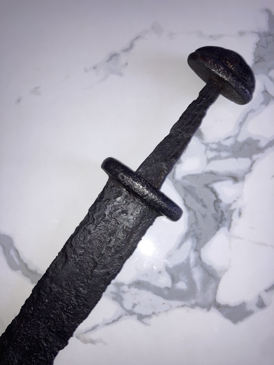 Rara spada Vikinga con resti di decorazione -photo-2