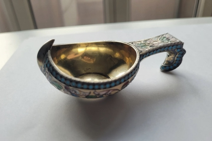 Kovsh russo in argento smaltato XIX secolo 