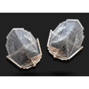 Art Deco 1930 Pair Of Signed Glass And Metal Wall Sconces, Art Deco Lighting Fixtures 
