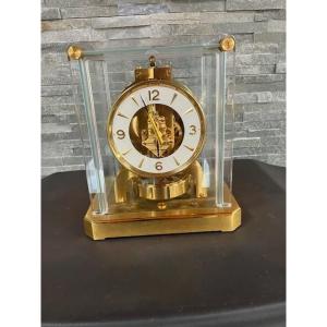 Atmos: Atmos Clock (jaeger Le Coultre) In Gilded Brass, Glass And Plexiglass From The 60s.