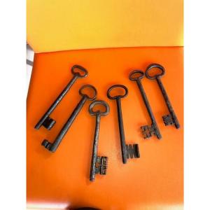 Keys: Six Very Large Wrought Iron Keys, Dating From The 17th And 18th Centuries