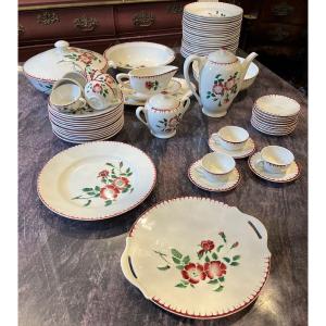 Sarreguemines  Earthenware Table Service, France, 20th Century 