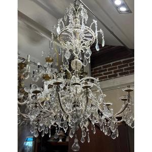 Large Italian Chandelier Adorned With Pearls, 12 Lights, 18th Century