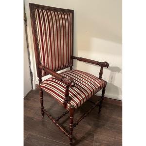 18th Century Armchair With Lion Heads