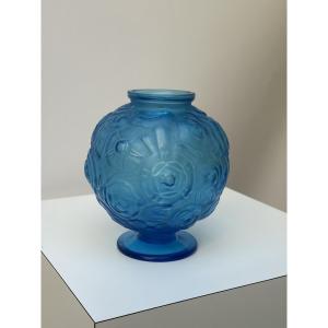 Small Ball Vase On A Footedge In Pressed Molded Glass, Sabino